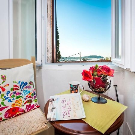 Havana - Apartment With Sea View Rovinj Eksteriør billede