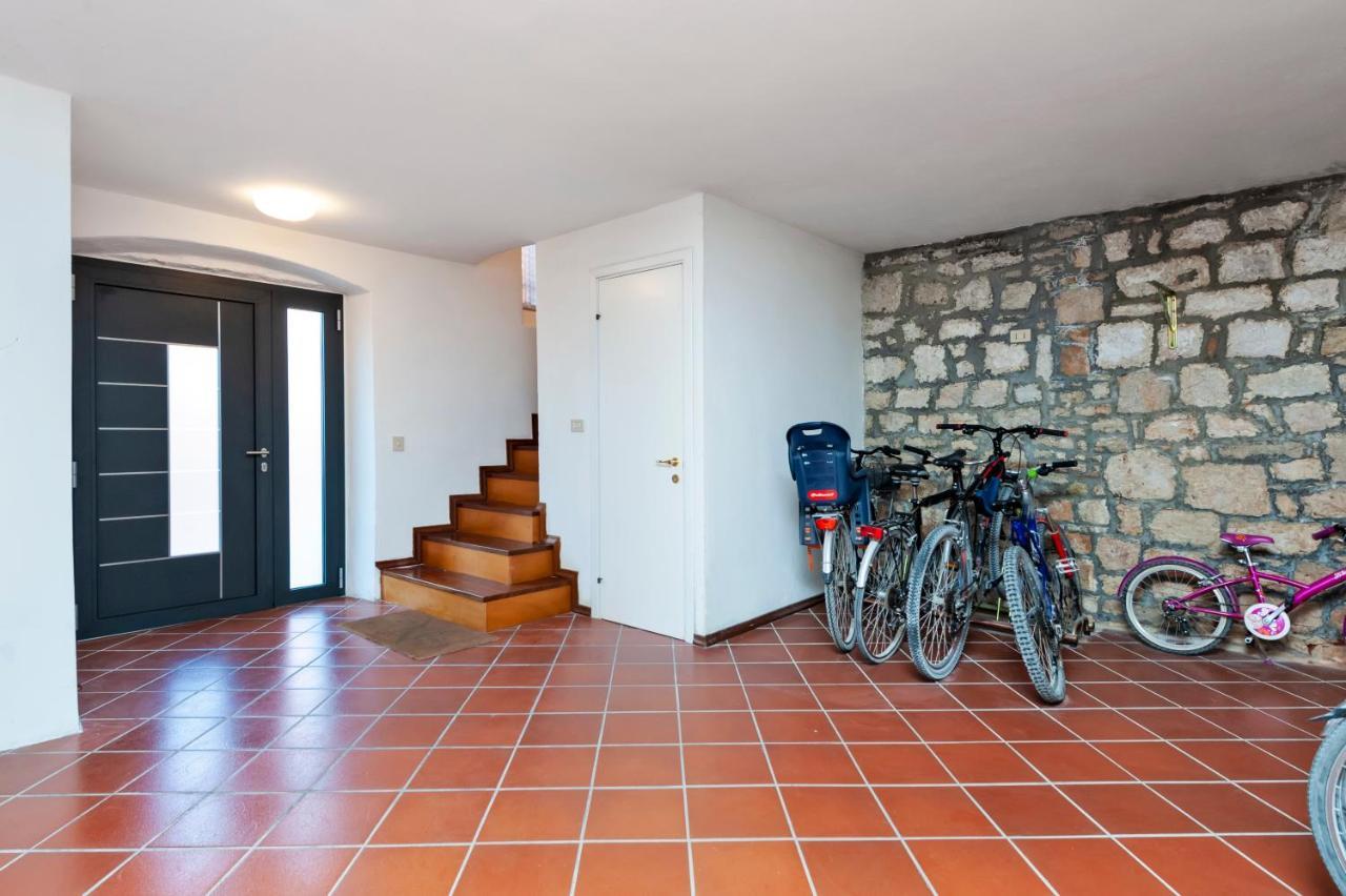 Havana - Apartment With Sea View Rovinj Eksteriør billede