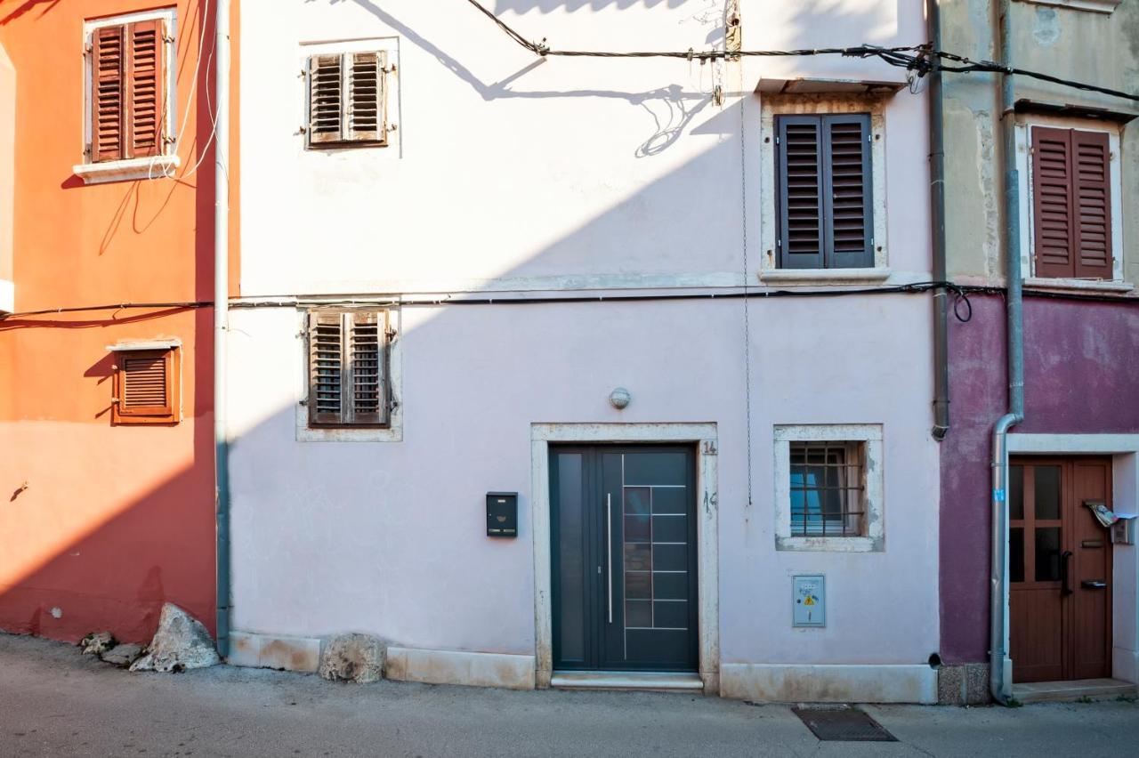 Havana - Apartment With Sea View Rovinj Eksteriør billede
